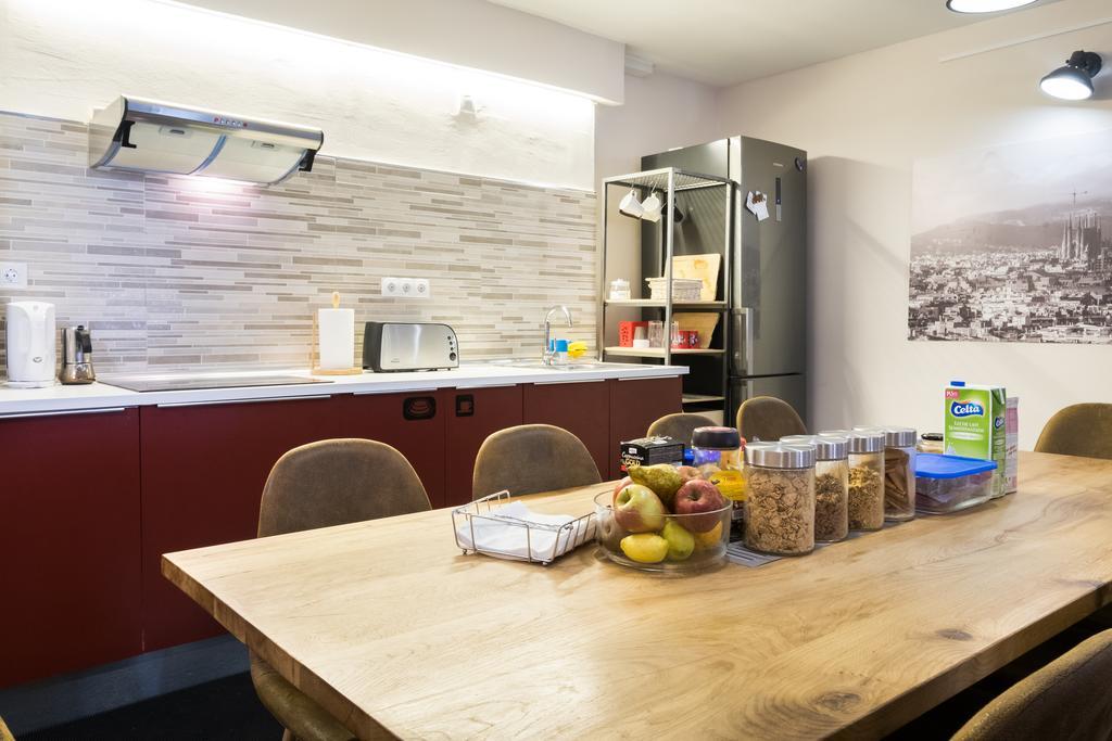 Barcelona & You Hostel Sagrada Familia Luaran gambar