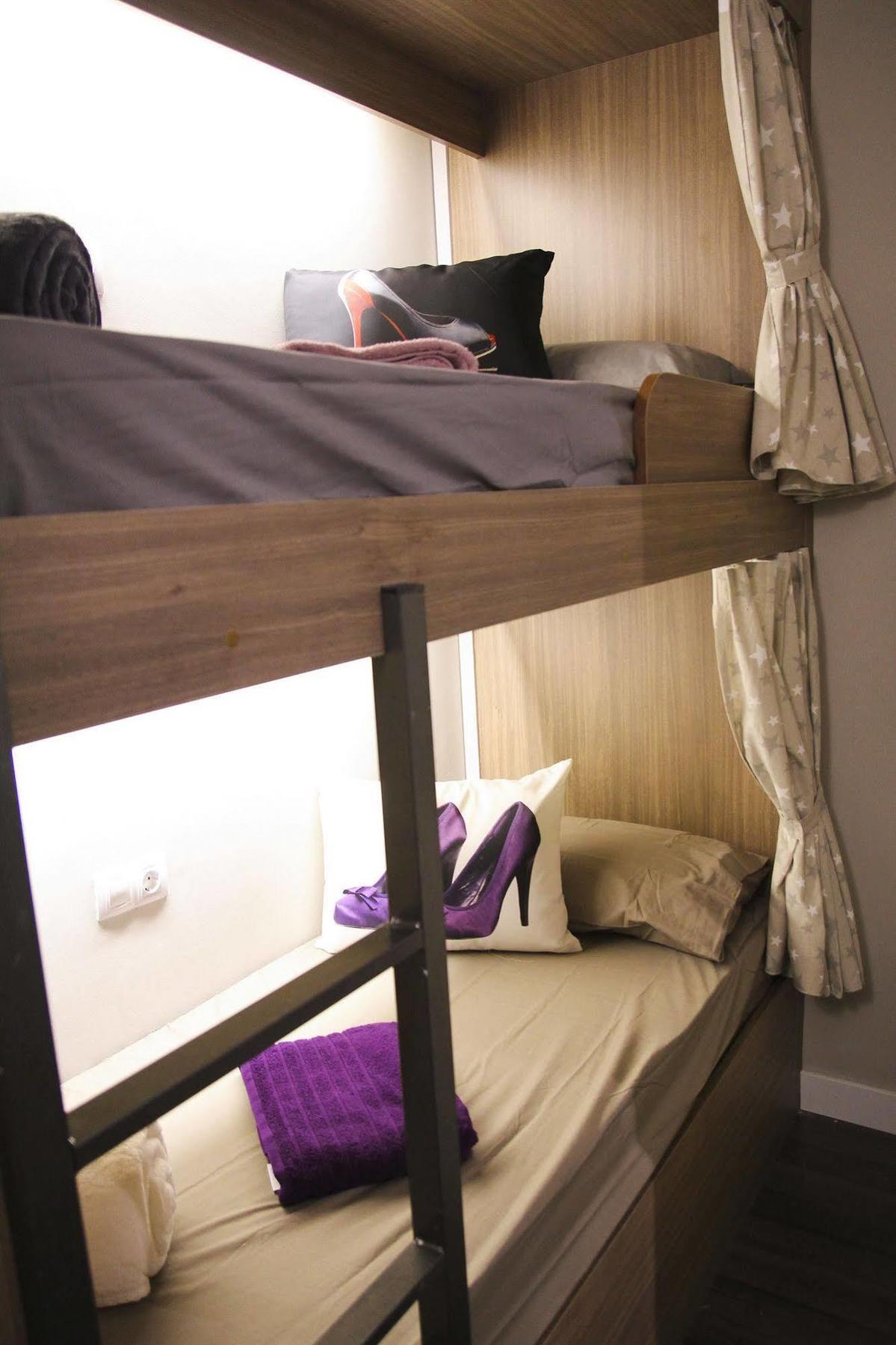 Barcelona & You Hostel Sagrada Familia Luaran gambar